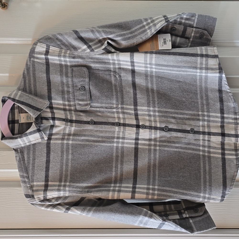 THEREABOUTS BRAND BOY'S GRAY PLAID LONG SLEEVES FRONT BUTTON FLANNEL SHIRT SMALL